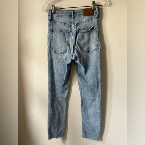 Denim Forum The High Rise Skinny  Cropped Jeans - Picture 2 of 4